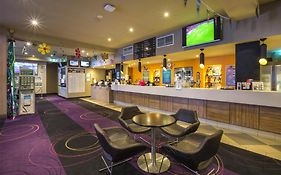 Nightcap At Glengala Hotel